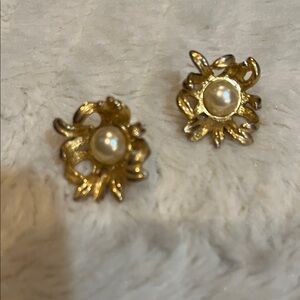 Elegant Gold and faux Pearl Earrings